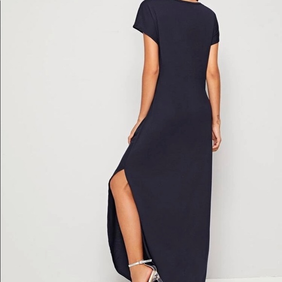 🆕LAST ONE!🛍 Must Have Maxi in Navy Blue - Picture 3 of 7